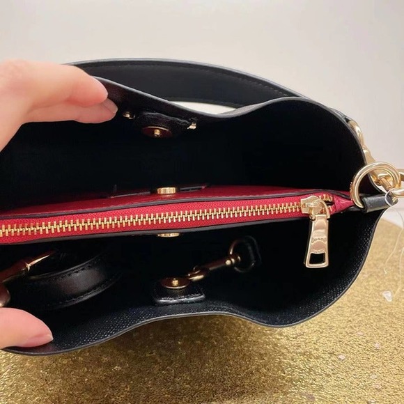 Coach CA582 Mollie Bucket Bag 22 In Signature Canvas In Gold/Brown Black - Picture 5 of 6